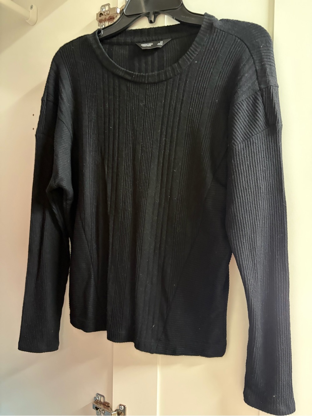 Simply Vera Vera Wang Black Ribbed Knit Top